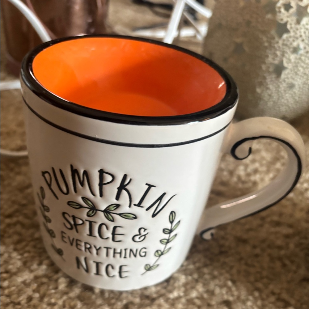 Scentsy Pumpkin Spice Mug Warmer